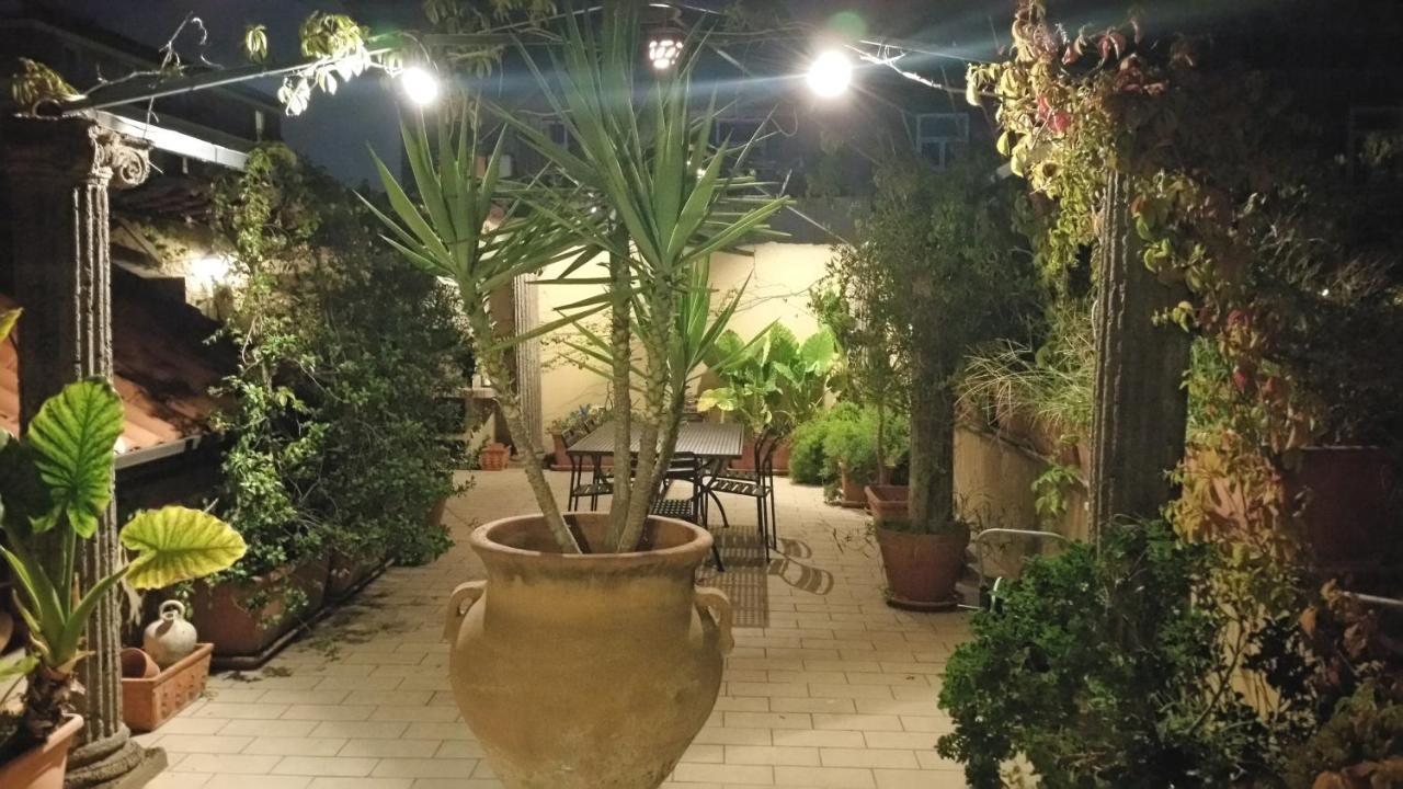 Mediterranean Roof Naples Exterior photo